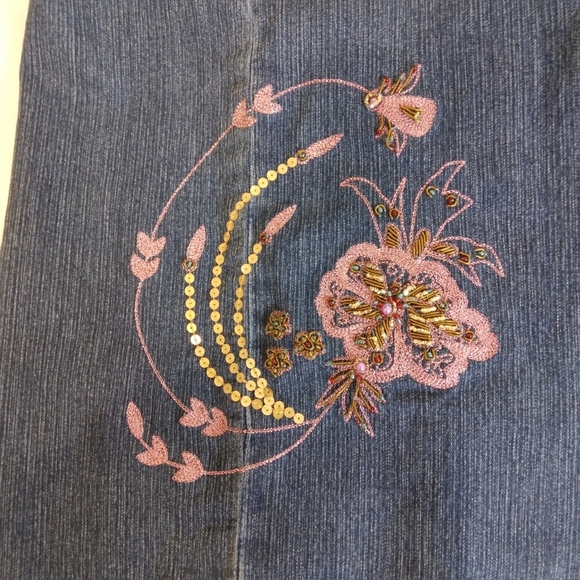 Embroidered Jeans Size 24 By Two Girls Dancing sequins beads floral CUTE! - Picture 9 of 9